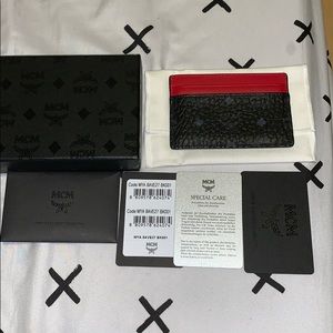 Mcm card holder